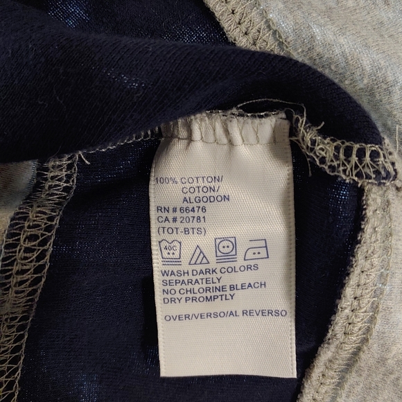 TOMMY HILFIGER GRAY & NAVY SLEEVELESS TURTLENECK - Picture 4 of 4